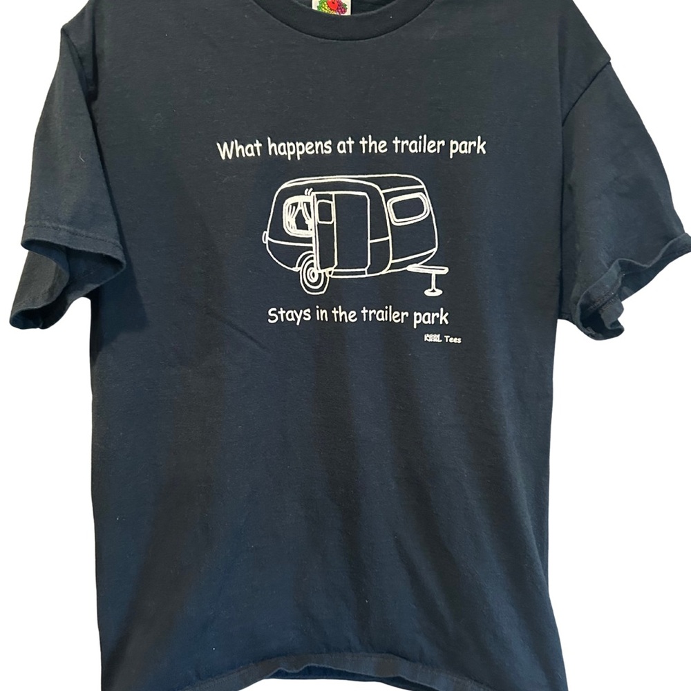 Vintage Style Trailer Park Graphic Tee – Size L
